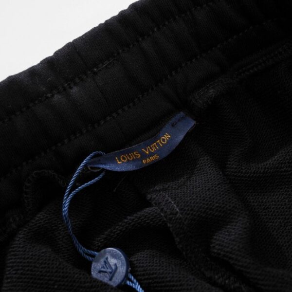 3-119-2.jpg LV Shorts Black White Logo