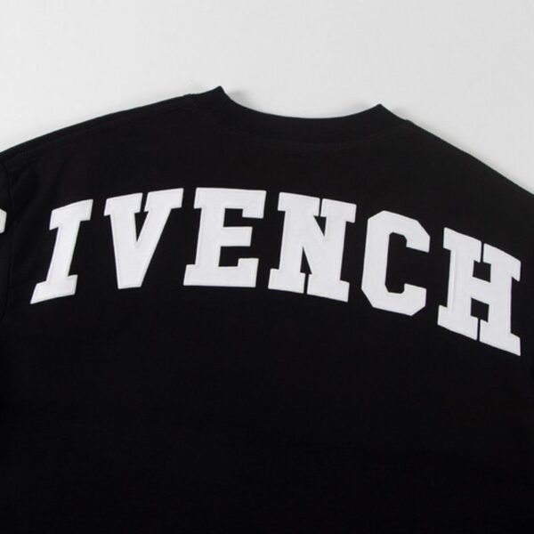 3-256.jpg GVNCHY T-Shirt