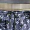 3-371-2.jpg LV Shorts