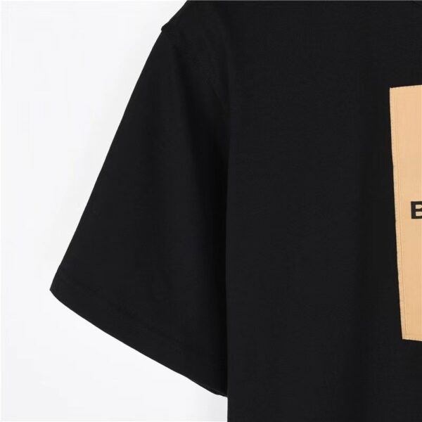 4-563.jpg BRBRY T-shirt London England