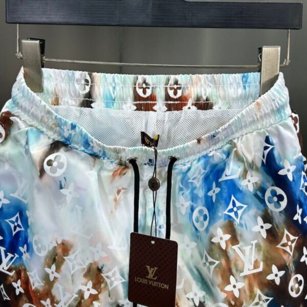 5-188-1.jpg LV Shorts