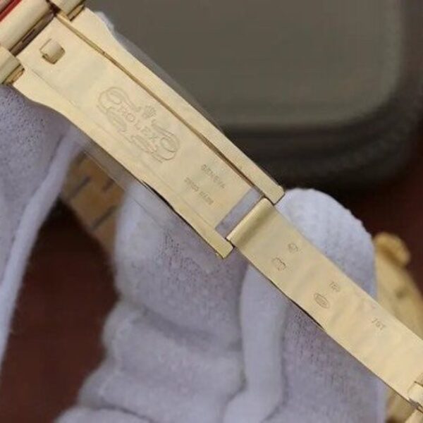 6-146.jpg RLX Day-Date gold