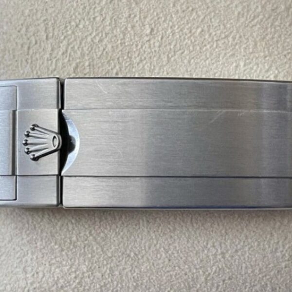 6-378.jpg RLX Submariner Starbucks