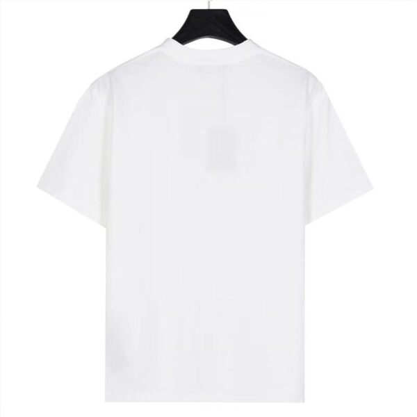 7-257.jpg BRBRY T-shirt London England