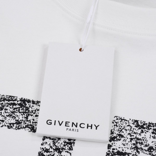 GVNCHY T-Shirt