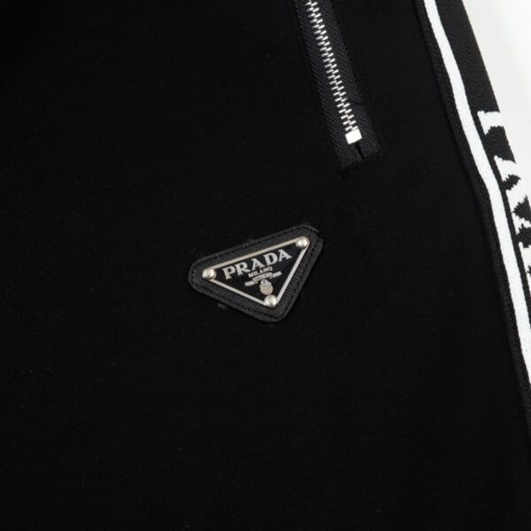 DSFSDSD-2.jpg Prd Shorts PKADA Logo Stripe