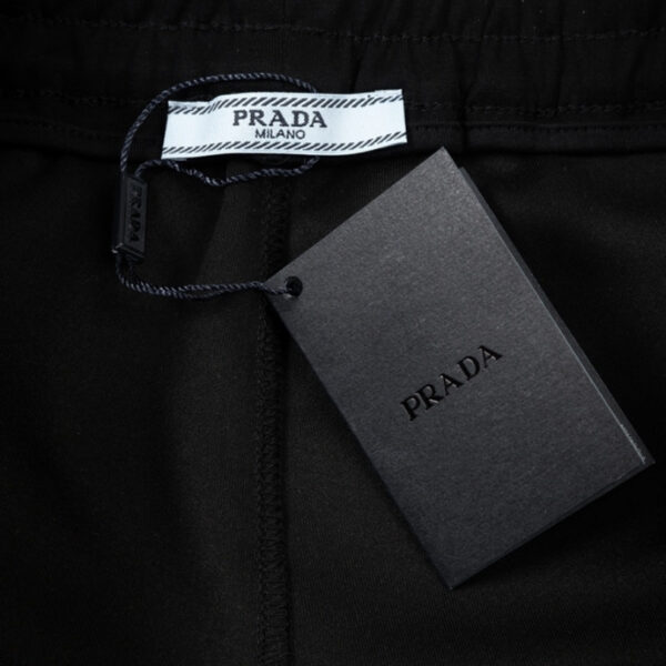 DSFSDSD-7.jpg Prd Shorts PKADA Logo Stripe