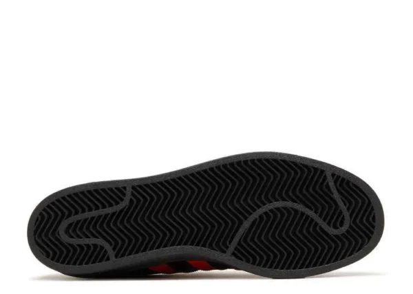 adidas-superstar-core-black-vivid-red-2.webp ADIDAS SUPERSTAR ‘CORE BLACK VIVID RED’
