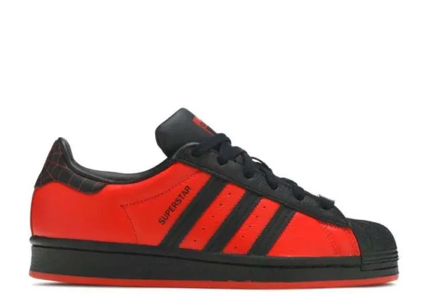 adidas-superstar-marvel-playstation-spiderman-miles-morales.webp ADIDAS SUPERSTAR MARVEL PLAYSTATION ‘SPIDERMAN MILES MORALES’