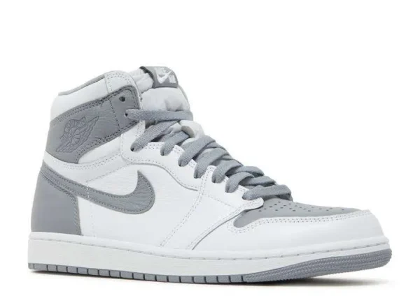 AIR JORDAN 1 HIGH ‘STEALTH’