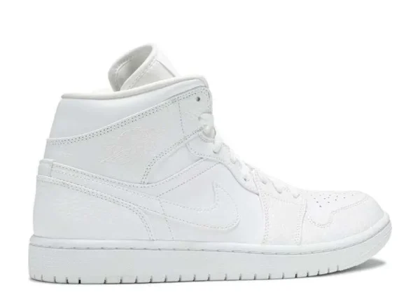 air-jordan-1-mid-triple-white-2.webp AIR JORDAN 1 MID ‘TRIPLE WHITE’