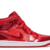 air-jordan-1-mid-university-red-pomenegrate.webp AIR JORDAN 1 MID ‘UNIVERSITY RED POMENEGRATE’