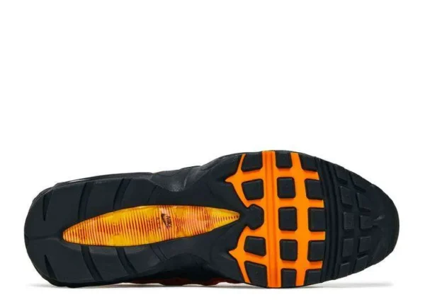 air-max-95-black-kumquat-3.webp AIR MAX 95 ‘BLACK KUMQUAT’