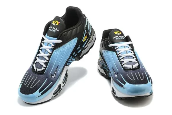 air-max-plus-tn-3-black-cloud-2.webp AIR MAX PLUS TN 3 ‘BLACK CLOUD’