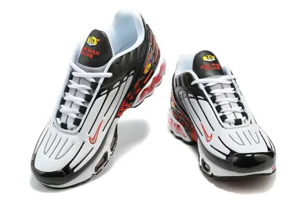 air-max-plus-tn-3-black-grey-red-1.webp AIR MAX PLUS TN 3 ‘BLACK GREY RED’