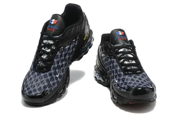 air-max-plus-tn-3-france-2.webp AIR MAX PLUS TN 3 ‘FRANCE’
