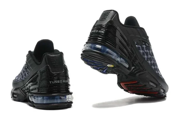 air-max-plus-tn-3-france-3.webp AIR MAX PLUS TN 3 ‘FRANCE’