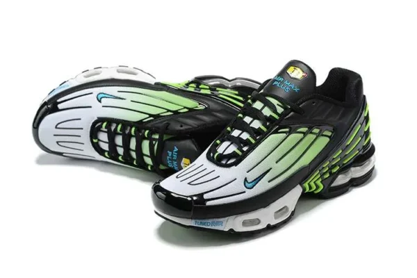 air-max-plus-tn-3-ghost-green-3.webp AIR MAX PLUS TN 3 ‘GHOST GREEN’