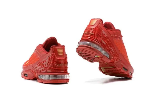 air-max-plus-tn-3-gym-red-1.webp AIR MAX PLUS TN 3 ‘GYM RED’
