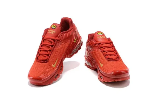 air-max-plus-tn-3-gym-red-2.webp AIR MAX PLUS TN 3 ‘GYM RED’