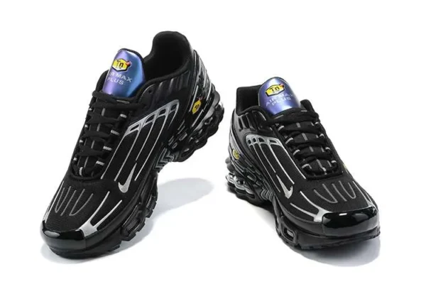 air-max-plus-tn-3-quadruple-swoosh-metallic-black-1.webp AIR MAX PLUS TN 3 ‘QUADRUPLE SWOOSH METALLIC BLACK’