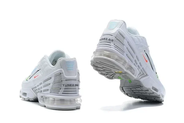 air-max-plus-tn-3-quadruple-swoosh-white-2.webp AIR MAX PLUS TN 3 ‘QUADRUPLE SWOOSH WHITE’