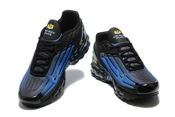 air-max-plus-tn-3-racer-blue-gradient-1.webp AIR MAX PLUS TN 3 ‘RACER BLUE GRADIENT’