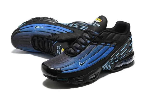 air-max-plus-tn-3-racer-blue-gradient-3.webp AIR MAX PLUS TN 3 ‘RACER BLUE GRADIENT’