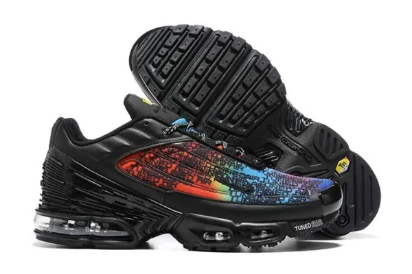 air-max-plus-tn-3-rainbow-gradient-1.webp AIR MAX PLUS TN 3 ‘RAINBOW GRADIENT’