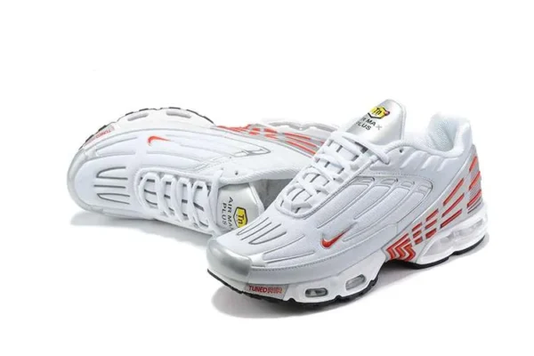 air-max-plus-tn-3-white-metallic-red-2.webp AIR MAX PLUS TN 3 ‘WHITE METALLIC RED’