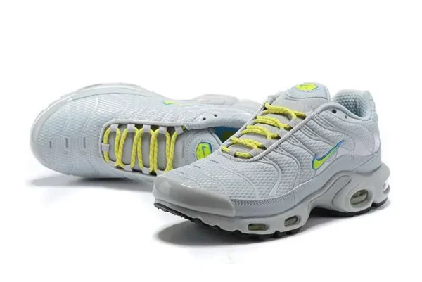 air-max-plus-tn-blanche-toggle-1.webp AIR MAX PLUS TN ‘BLANCHE TOGGLE’