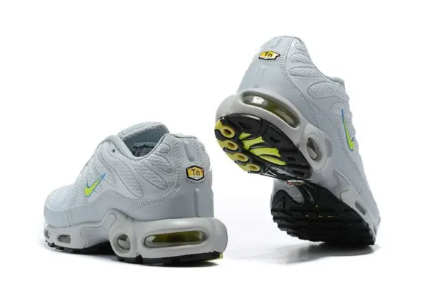 air-max-plus-tn-blanche-toggle-2.webp AIR MAX PLUS TN ‘BLANCHE TOGGLE’