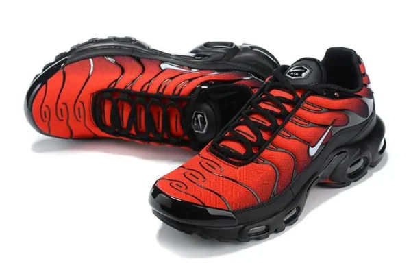 air-max-plus-tn-deadpool-1.webp AIR MAX PLUS TN ‘DEADPOOL’
