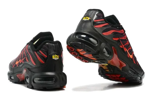 air-max-plus-tn-double-swoosh-10.webp AIR MAX PLUS TN ‘DOUBLE SWOOSH’