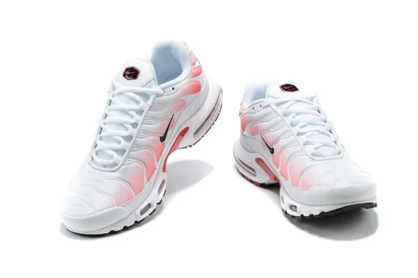 air-max-plus-tn-fade-red-white-1.webp AIR MAX PLUS TN ‘FADE RED WHITE’