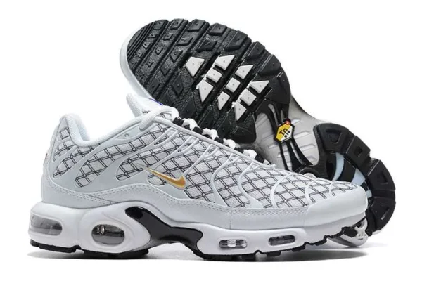 air-max-plus-tn-france-3.webp AIR MAX PLUS TN ‘FRANCE’