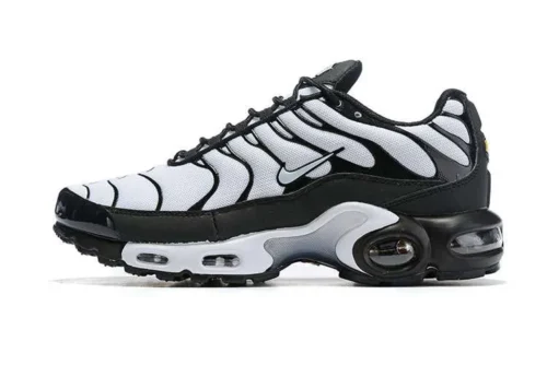 air-max-plus-tn-grey-red-white.webp AIR MAX PLUS TN ‘GREY RED WHITE’