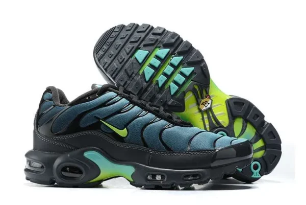 air-max-plus-tn-iridescent-1.webp AIR MAX PLUS TN ‘IRIDESCENT’