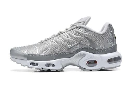 air-max-plus-tn-metallic-silver-white.webp AIR MAX PLUS TN ‘METALLIC SILVER WHITE’
