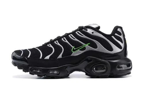 air-max-plus-tn-metallic-strike.webp AIR MAX PLUS TN ‘METALLIC STRIKE’