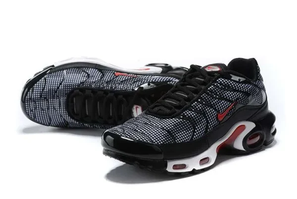 air-max-plus-tn-stay-quiet-2.webp AIR MAX PLUS TN ‘STAY QUIET’
