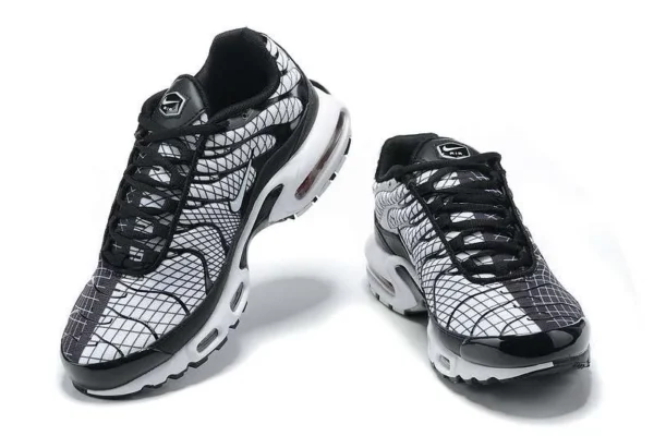 AIR MAX PLUS TN ‘STRIPE BLUE BLACK’