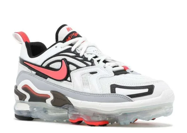 air-vapormax-evo-summit-white-bright-crimson-1.webp AIR VAPORMAX EVO ‘SUMMIT WHITE BRIGHT CRIMSON’