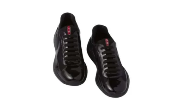 americas-cup-in-vernice-e-tessuto-bike-2.webp America’s Cup in vernice e tessuto bike