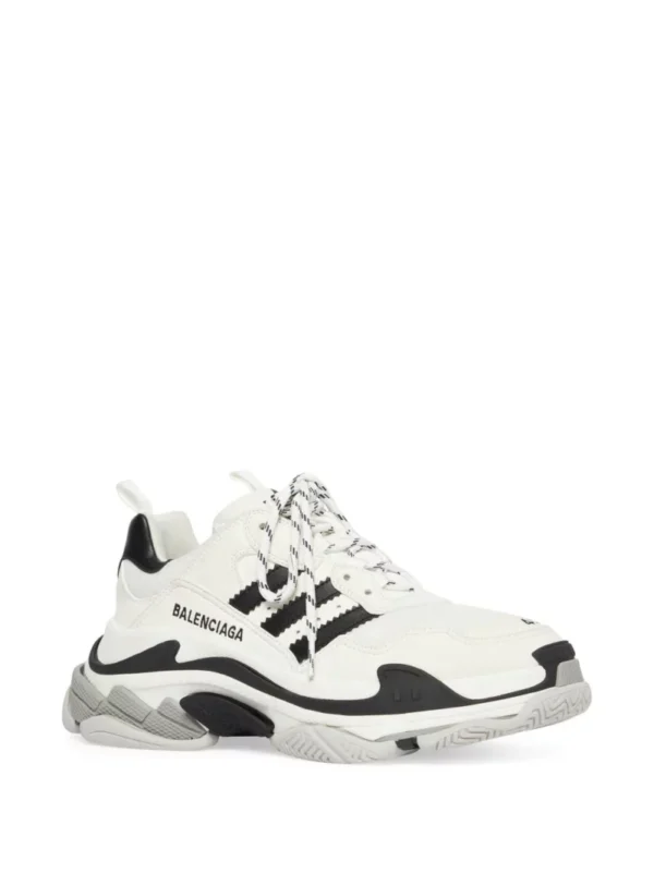balenciaga-triple-s-x-adidas-4.webp BALENCIAGA TRIPLE S X ADIDAS