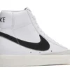 blazer-mid-77-vintage-white-black-2.webp BLAZER MID 77′ VINTAGE ‘WHITE BLACK’