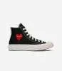 comme-des-garcons-play-x-converse-negras-2.webp Comme Des Garçons Play x Converse Negras