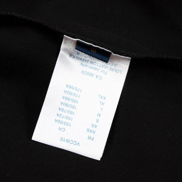 ere.jpg LV T-shirt Black LVovers Design