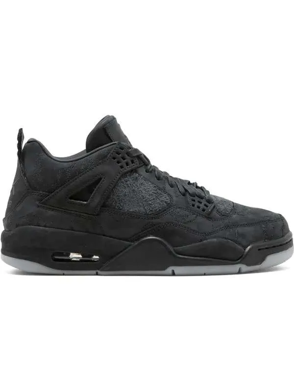 img_9139.webp Jordan retro 4 x Kaws negras