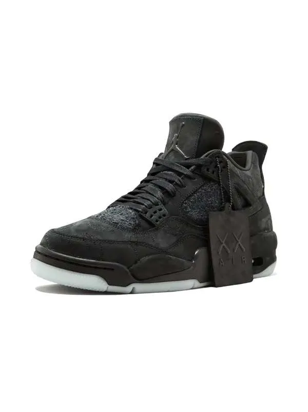 img_9142.webp Jordan retro 4 x Kaws negras